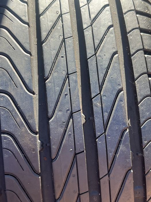 *Opona continental 225/60/17 pojedynka jak nowa