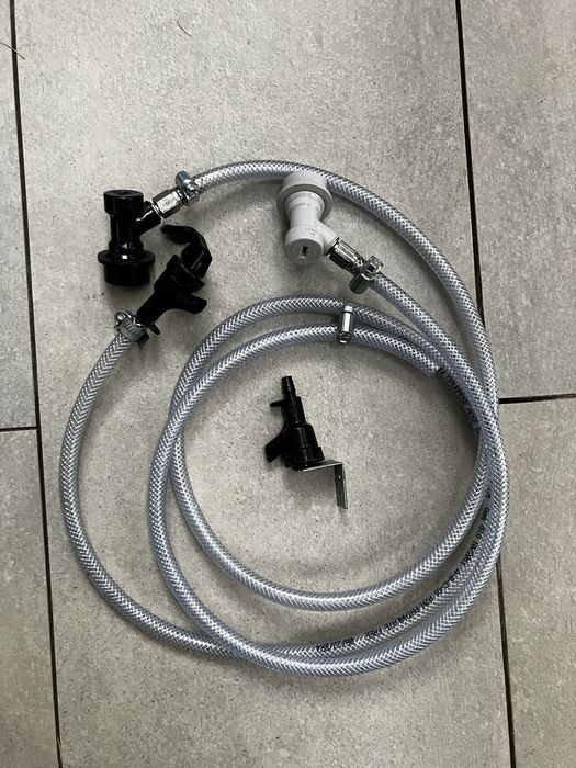 Złączki czarna i szara do ball lock keg Cornelius