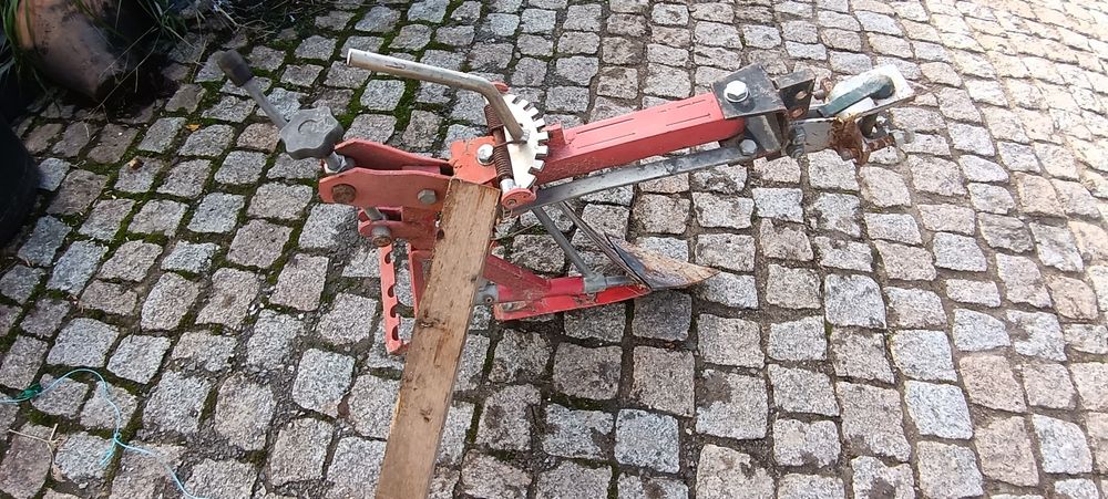 Charrua para moto enxada semi nova