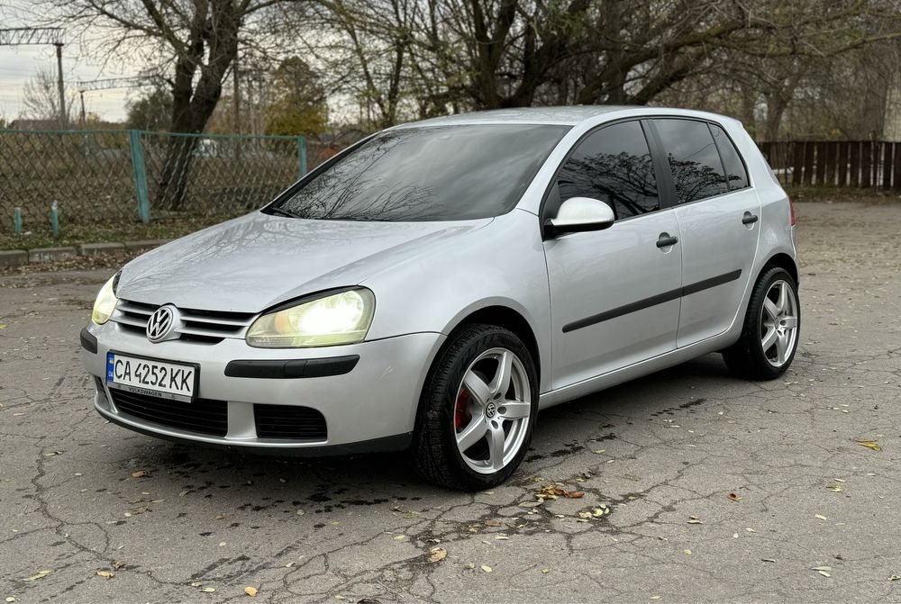 Volkswagen Golf 5 1.6