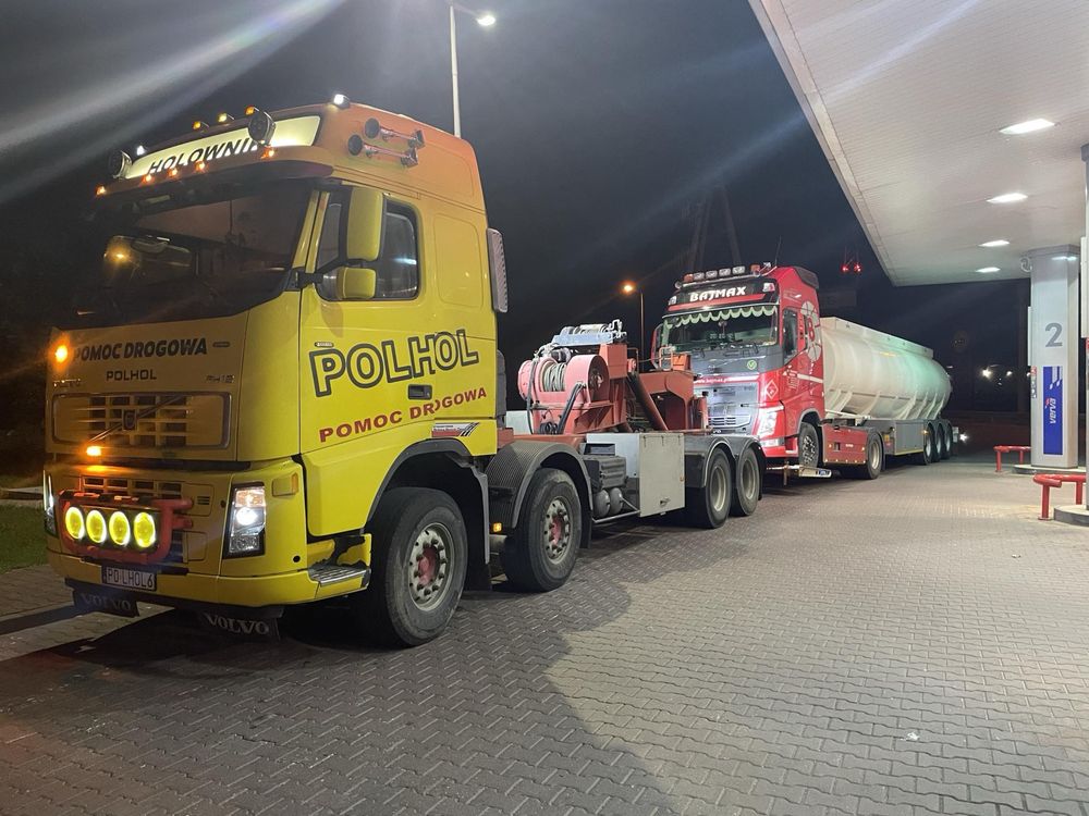 Holownik Volvo FH 4 osiowy - Mocna zabudowa - Sterowanie bezprzewodowe
