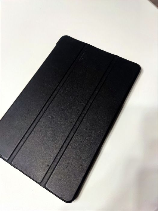 Продам планшет lenovo.