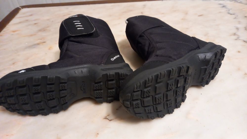 Vendo botas de menina muito baratas