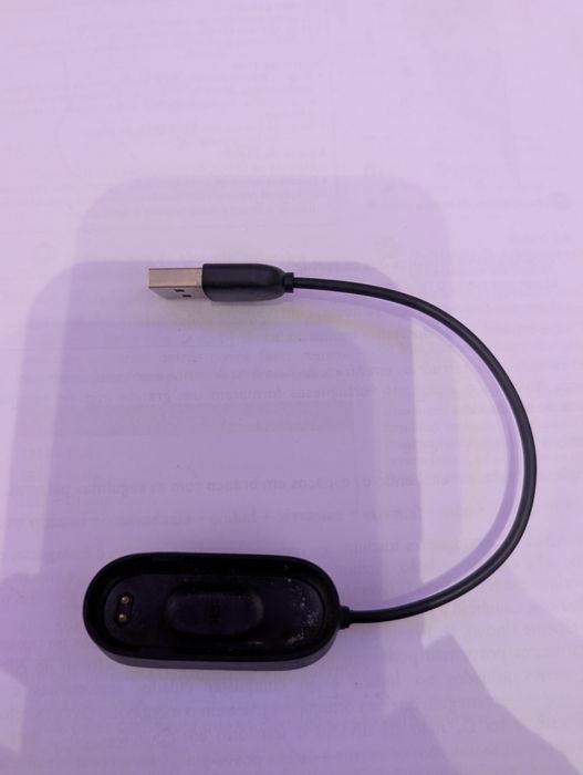 Xiaomi Miband 4 + carregador + braceletes