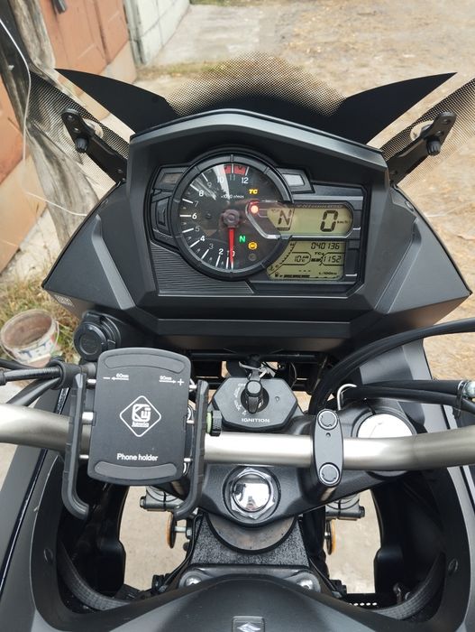 Мотоцикл сузукі встром 650