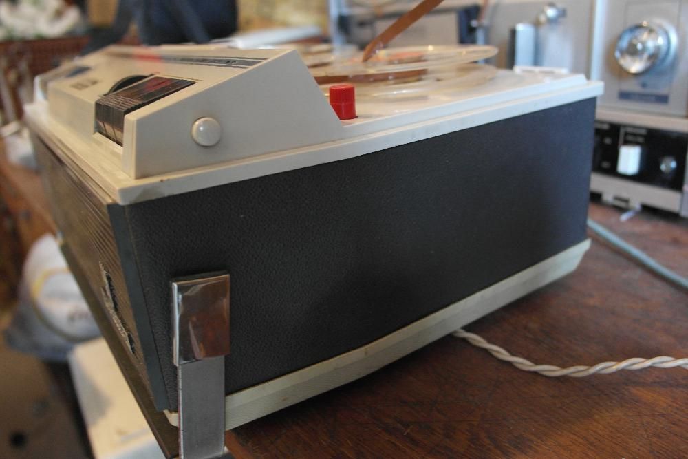 Gravador de fita vintage Grundig TK 27 L