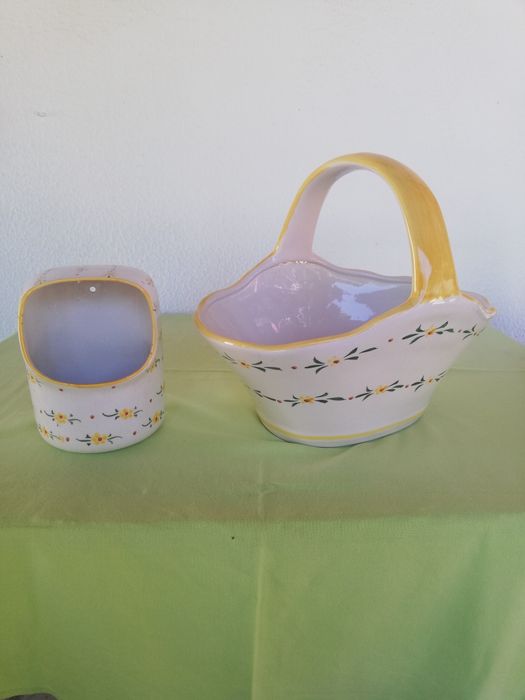 Cesta e pote de louça