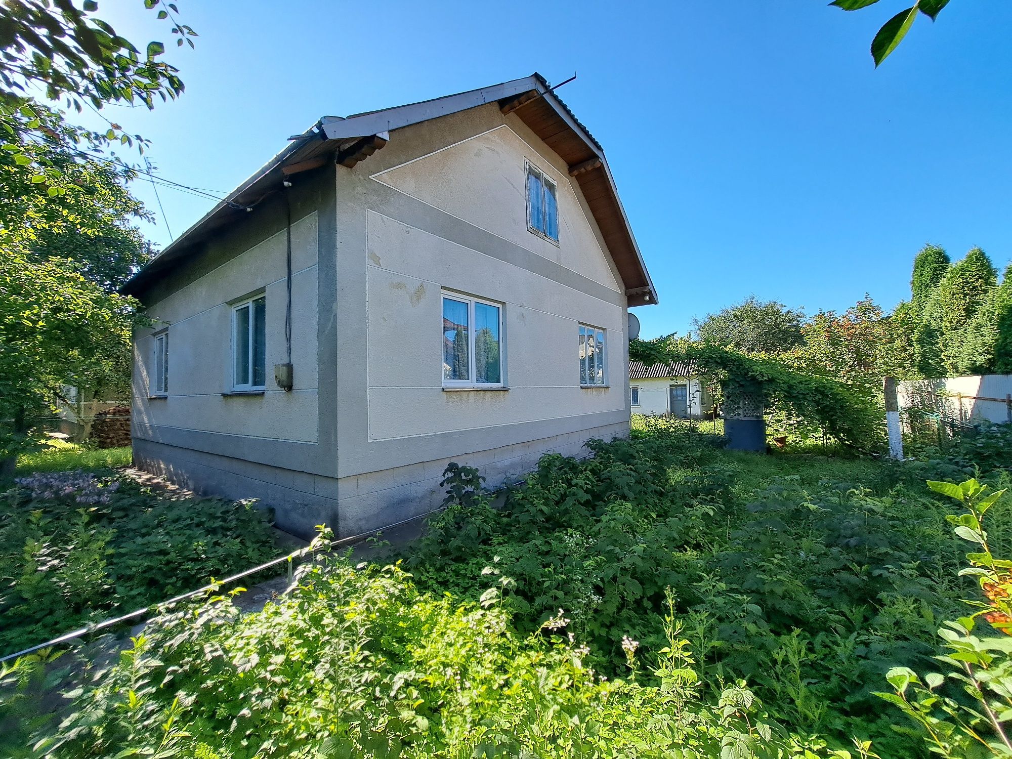 Продаєть будинок у м.Тлумач / 23км від м.Івано-Франківська