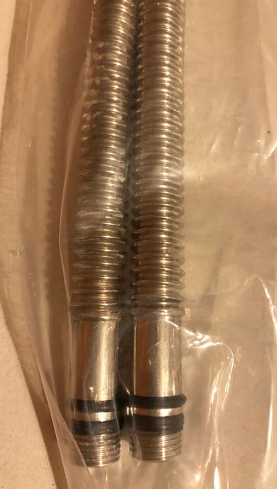 Komplet wężyków przyłączeniowych do baterii 3/8 ze stali nierdzewnej