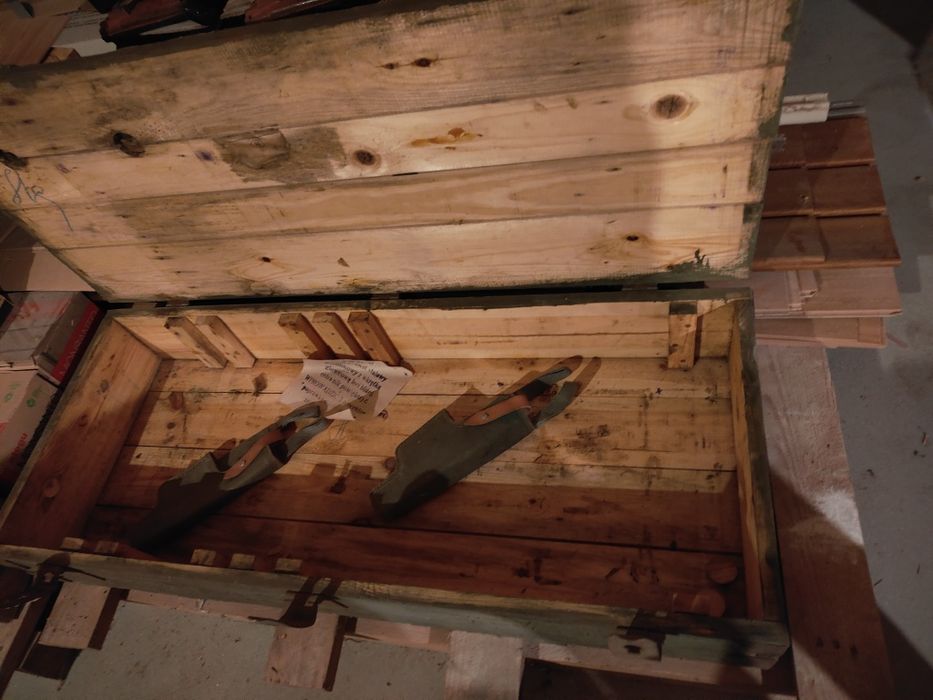 Skrzynia wojskowa dwie sztuki