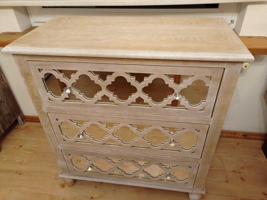 Komoda lustrzana marokańska koniczyna bielona