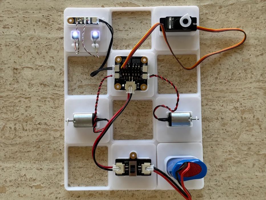 Estação Prototipadora CyberBrick Receiver Gridfinity