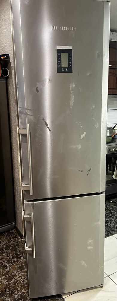 Продам холодильник Liebherr б/у