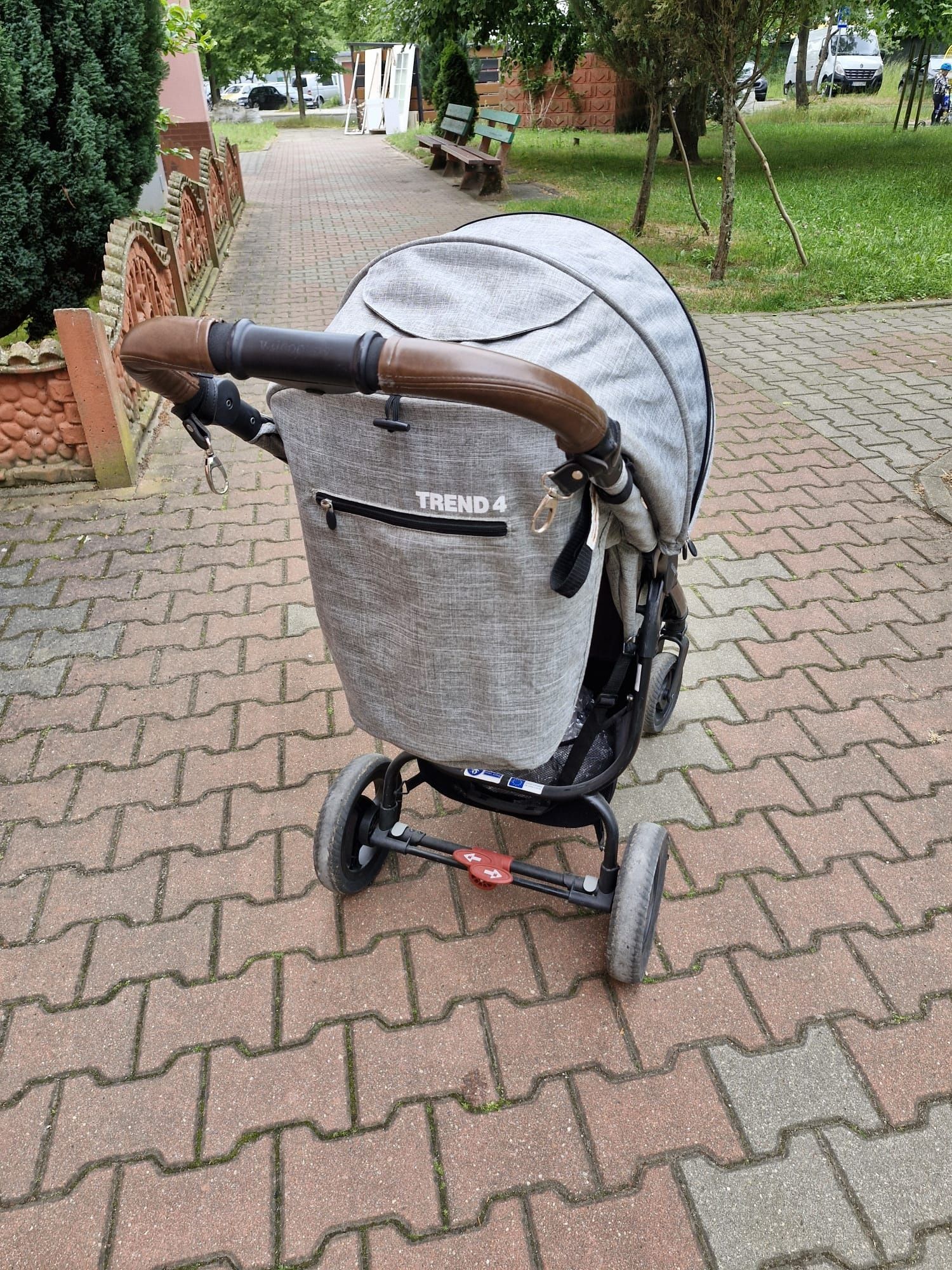 Spacerówka Valco baby trend 4