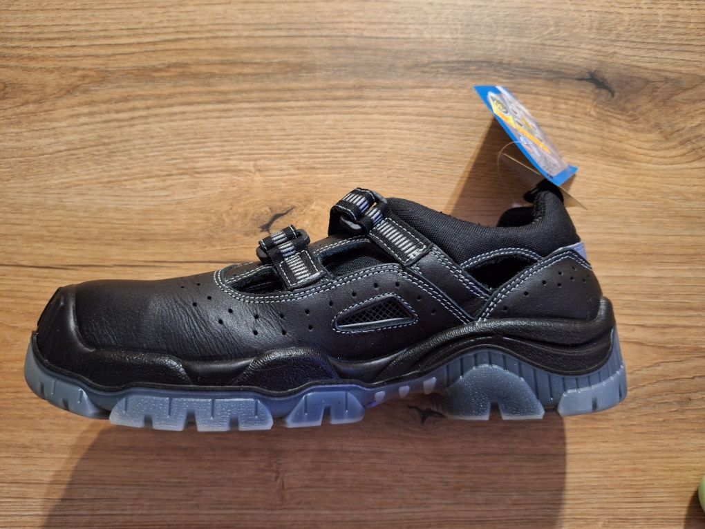 Buty robocze, sandały z noskiem antyprzebiciowym cofra