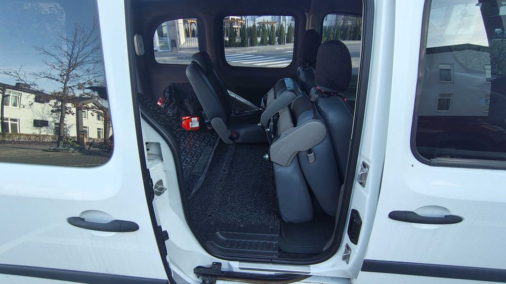 Продам Renault Kangoo 2011