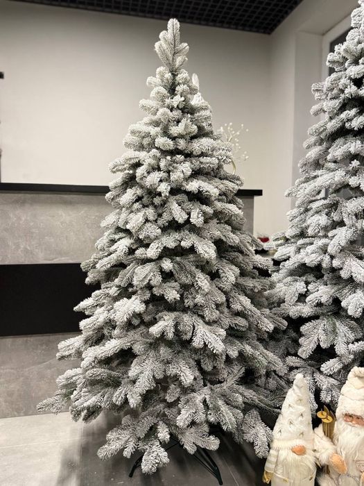 Штучні ялинки та сосни. Ялинка. Ель. Лита ялинка. Елка искусственная.