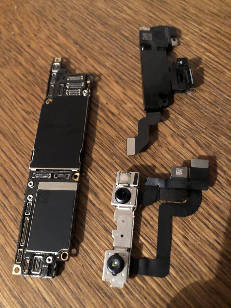 iPhone 7, 8,8+, XR,XS, XSMax,11,11Pro,11ProMax,SE2,SE3,14 плати icloud