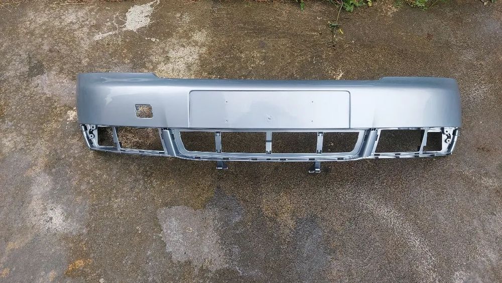 A4 b6 00-04 rok zderzak przedni LY7R