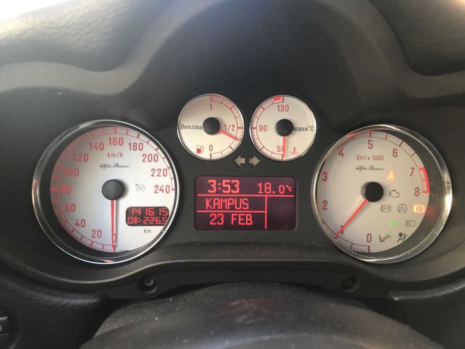 Alfa romeo 147  nowe opony zimowe