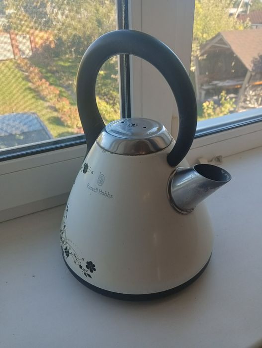 Чайник Russell Hobbs Legacy Floral (протікає)