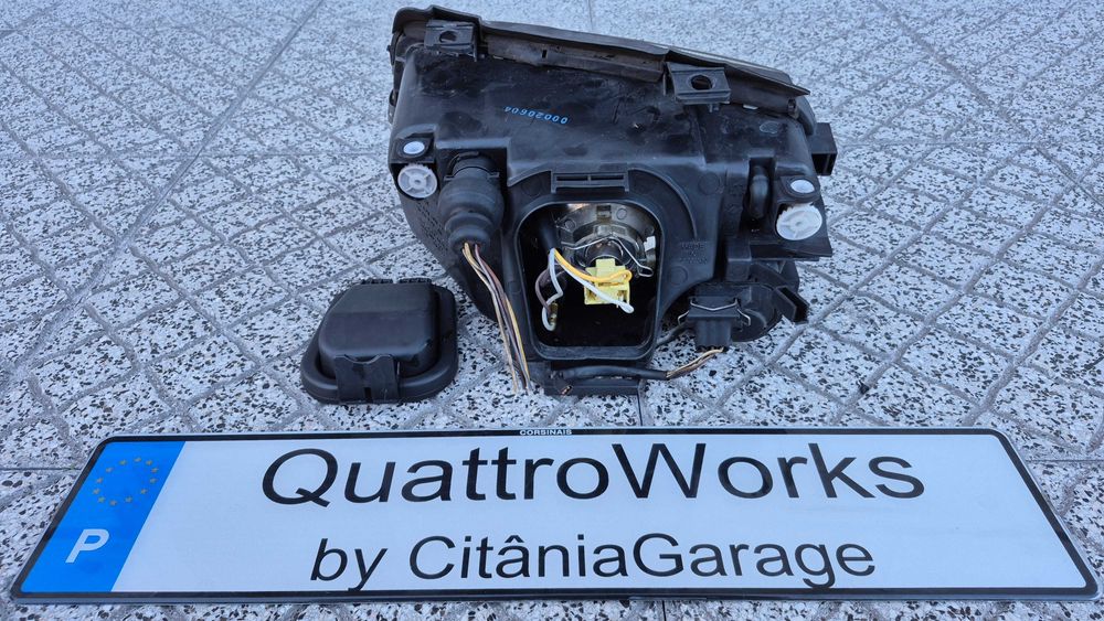 AUDI A4 B5 (8D)-Ótica/Farol DIREITA RIGOROSAMENTE NOVA 1994 até 1999
