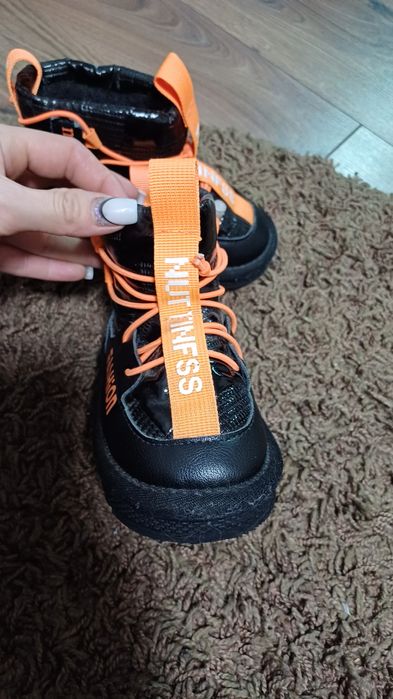 Продам угги 26 размер