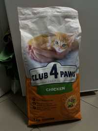 Корм для кошенят Клуб 4 Лапи 5 кг зі смаком курки