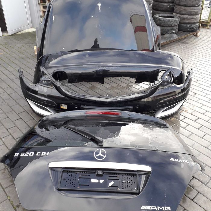 Mala para choques capot Mercedes R320
