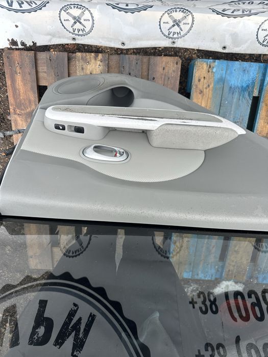 Задні ліві двері, задня ліва дверка Kia Soul EV 2014-2018