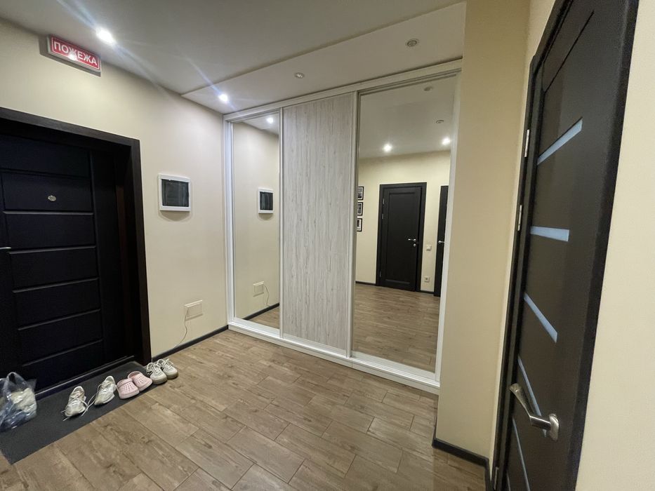 Продаж 1-к кв 50м2 Драгоманова 2б Позняки