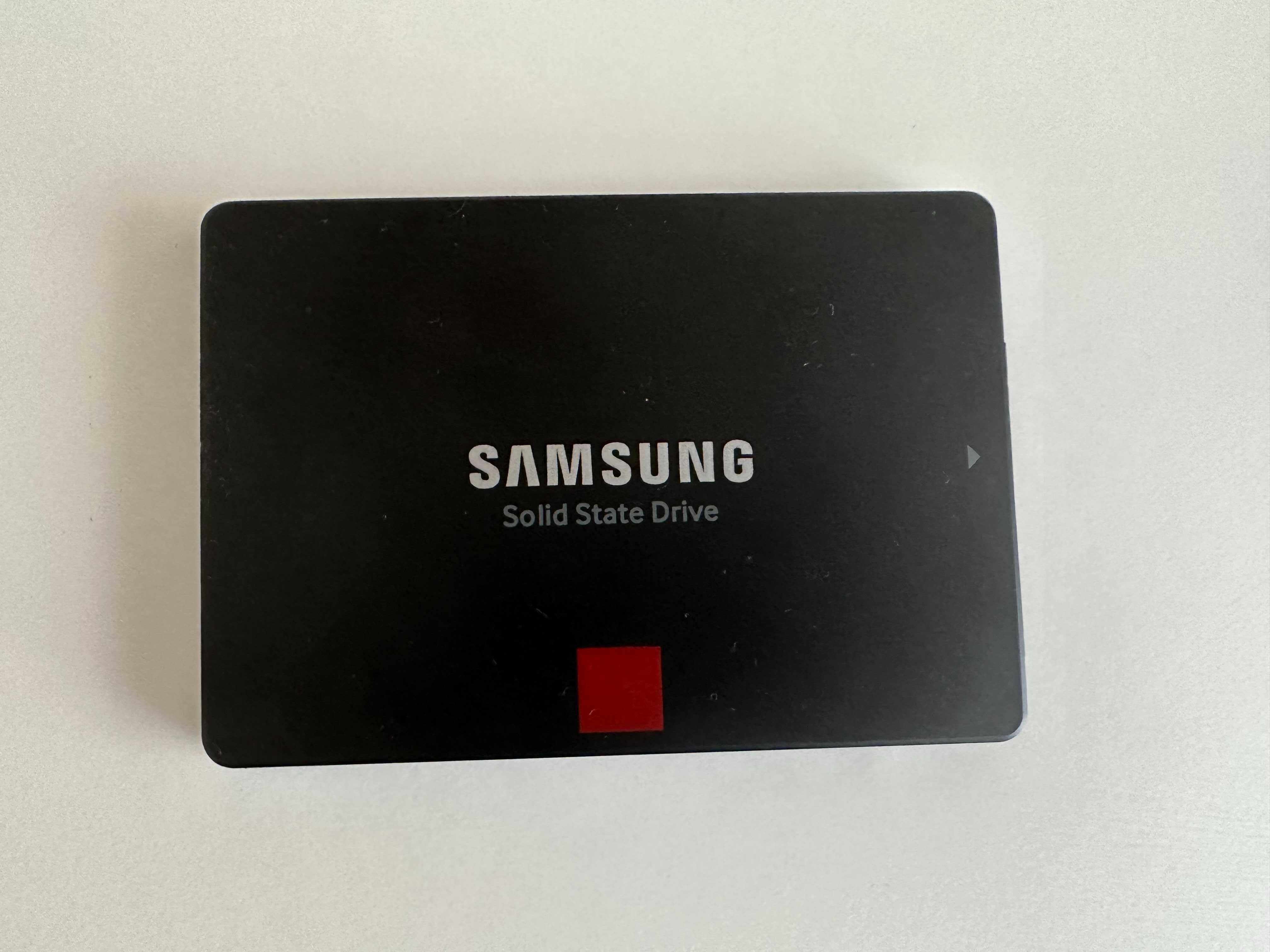 SSD для серверу Samsung 860 PRO