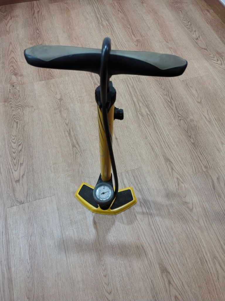 Bomba bicicleta, Selim bontrager carbono ultralight