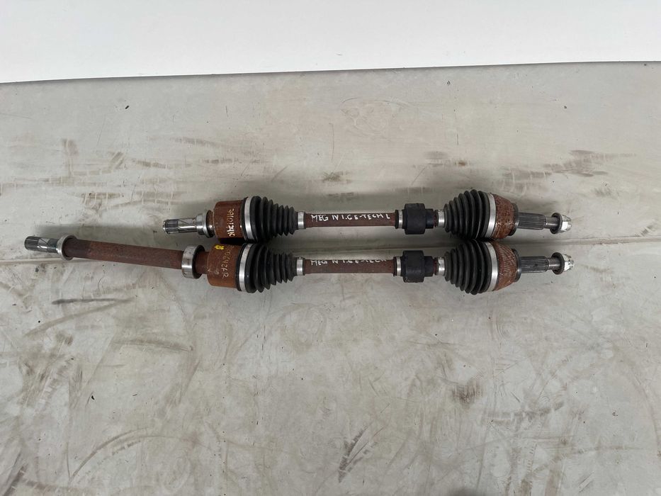 Renault Megane IV 1.6 E-Tech Półoś Lewa