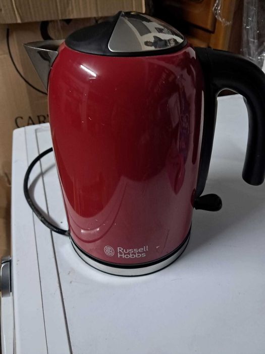 Chaleira Russell Hobbs