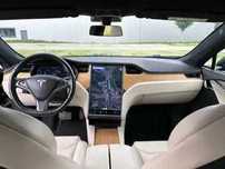 Tesla S long range raven z darmowym  ładowaniem