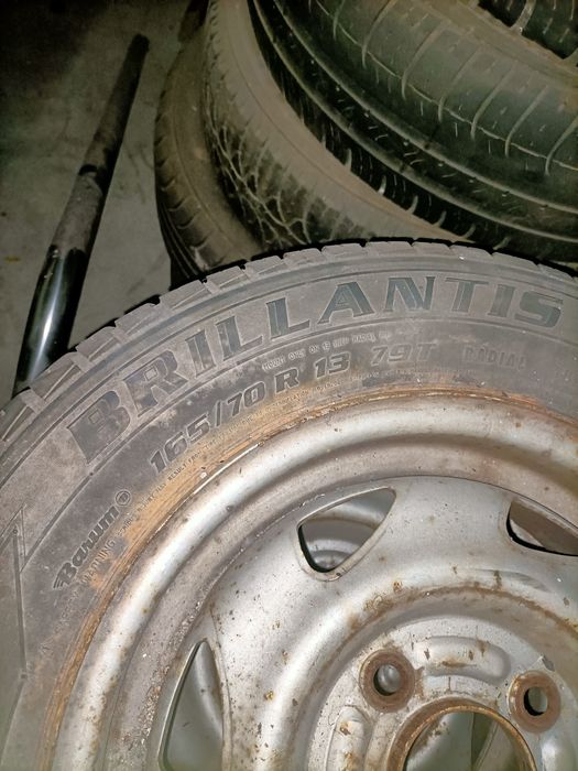 Lote de pneus e jantes