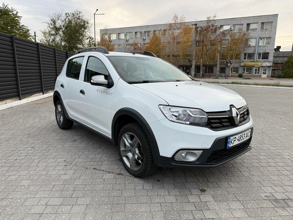 Продам Renault Sandero StepWay 2021