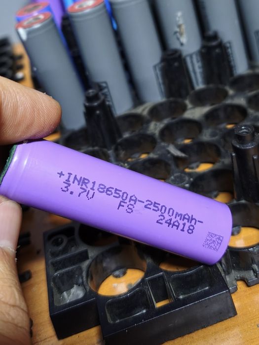 Акумулятор 18650 з розборки для Powerbank, ліхтариків, та інструменту