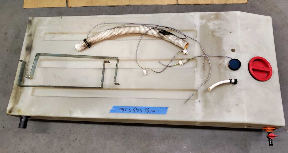 Zbiornik na wodę czystą do kampera 150litrów atest