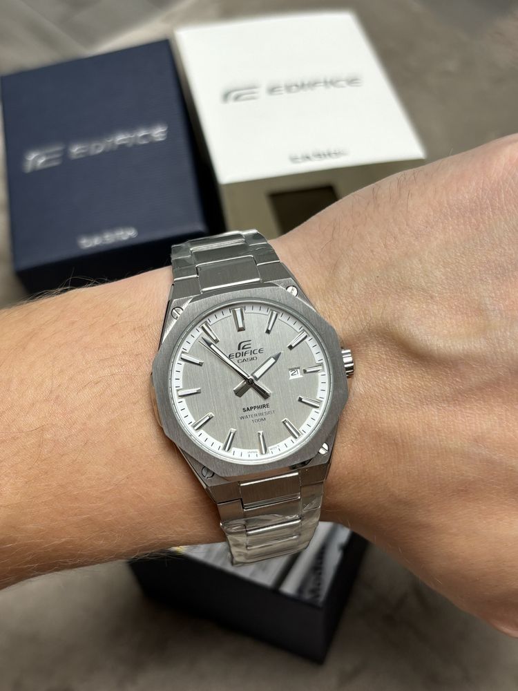 Годинник Casio EFR-S108