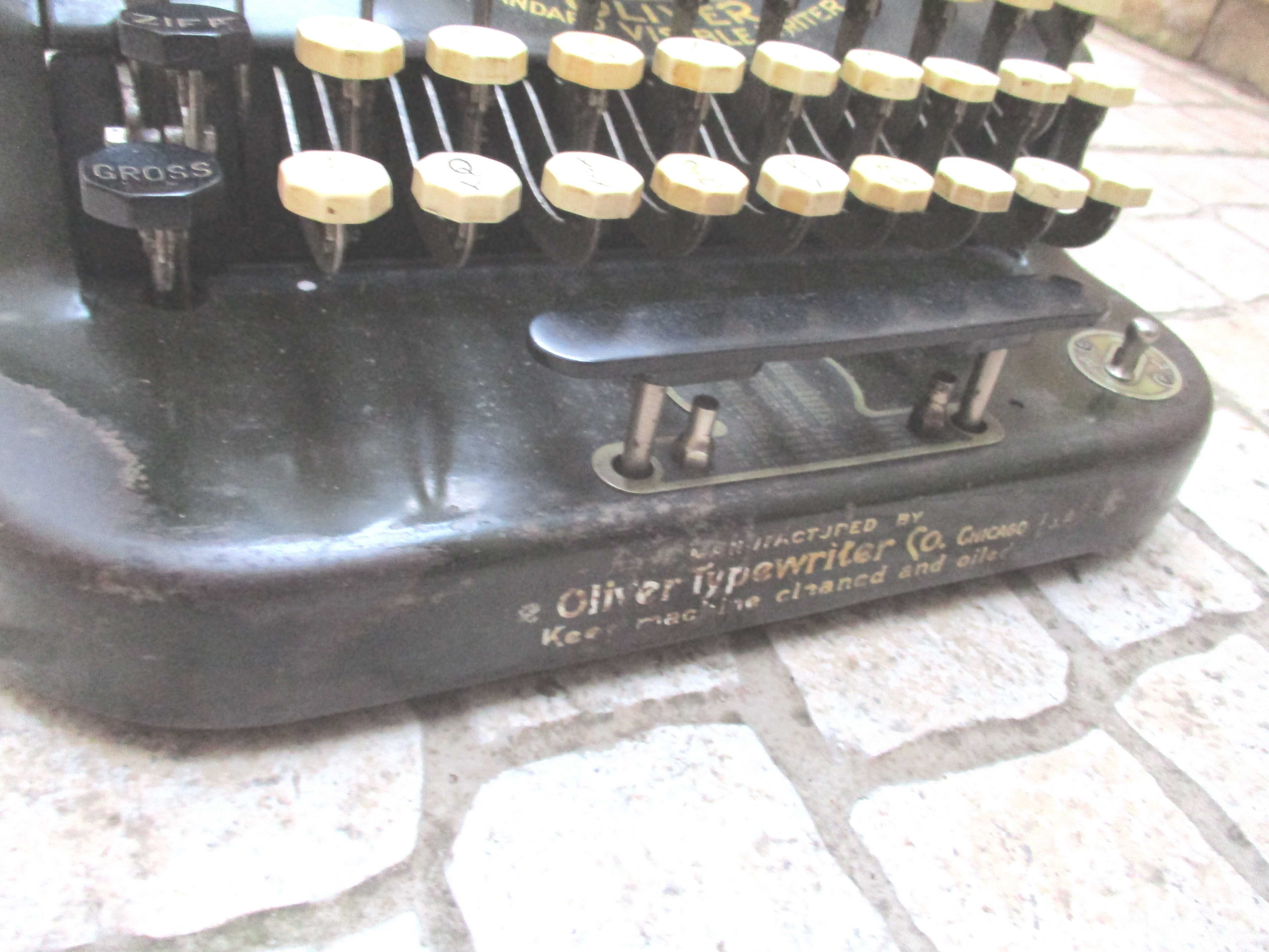 Máquina antiga de escrever Oliver-Borboleta-1909 - Rarissima
