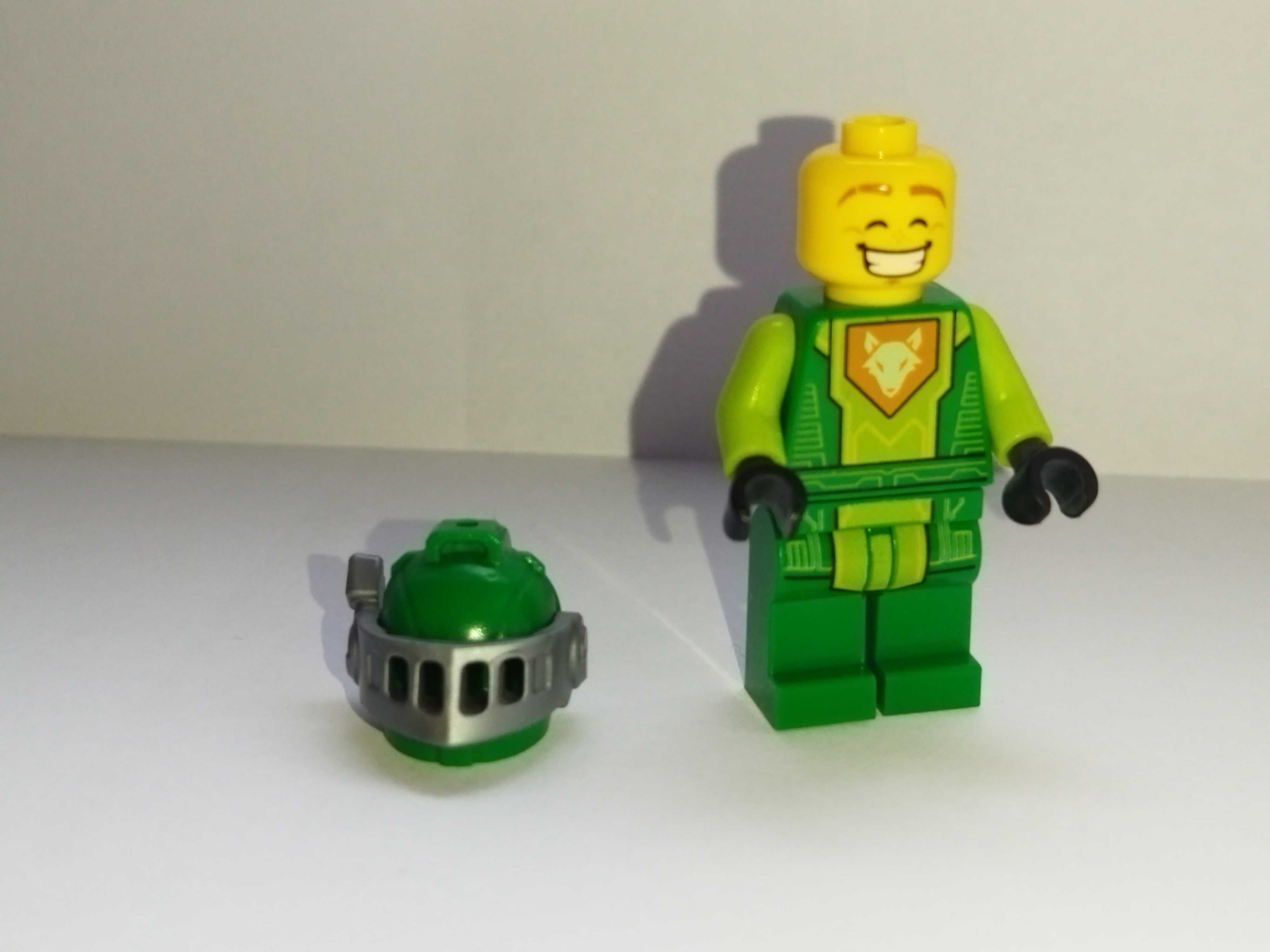 LEGO CHIMA "Battle Suit Aaron" 70364