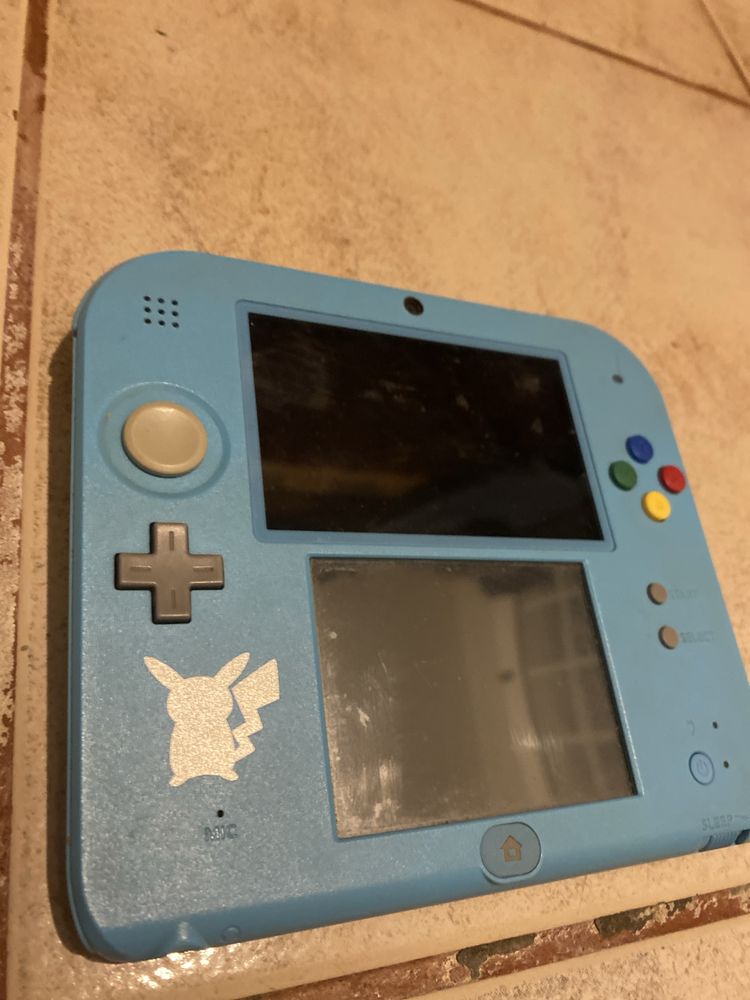 Nitendo 2ds com 2 jogos