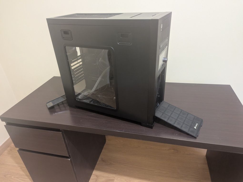 Caixa Corsair Obsidian 650d