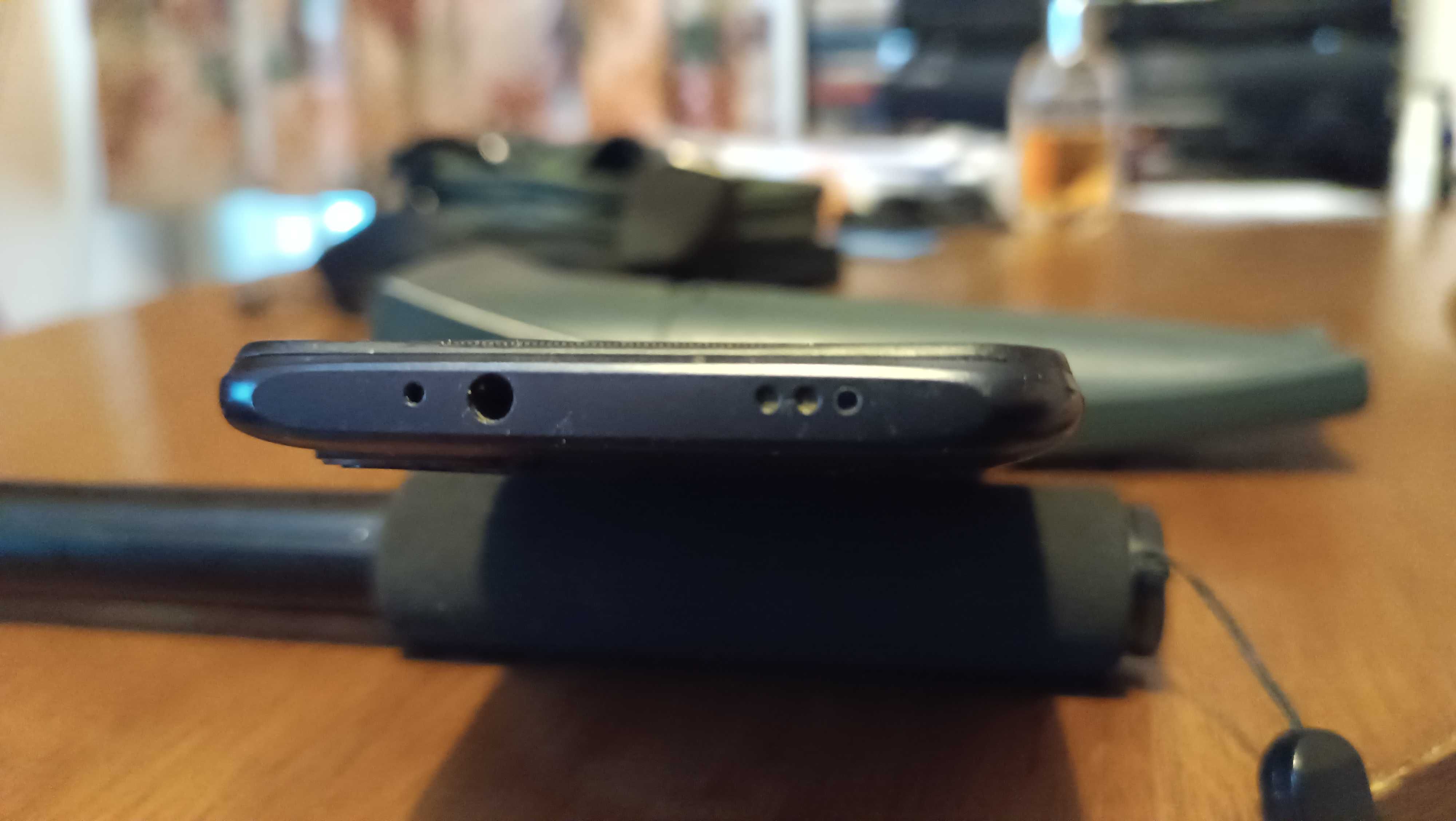 Smartfon Xiaomi Redmi 9T czarny, stan b. dobry