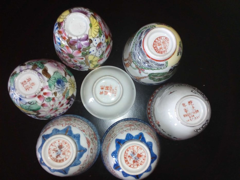Conjunto de 7 taças de porcelana Chinesa muito antigas