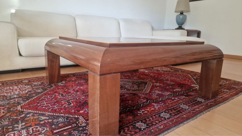 Conjuto de mesa de centro e de apoio em maxeira nobre recolha urgente