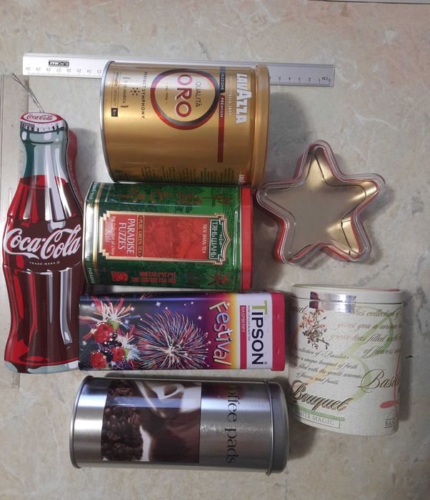 Коробки банки металеві декоративні