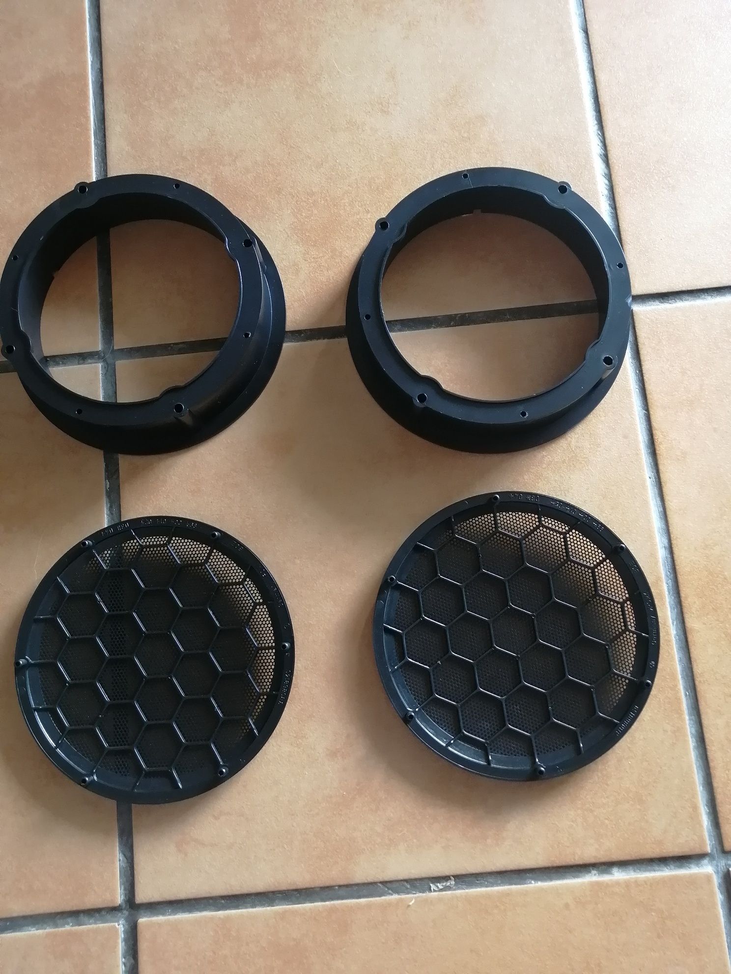 Adaptador de colunas e defesa para portas de Volkswagen Passat B5.5